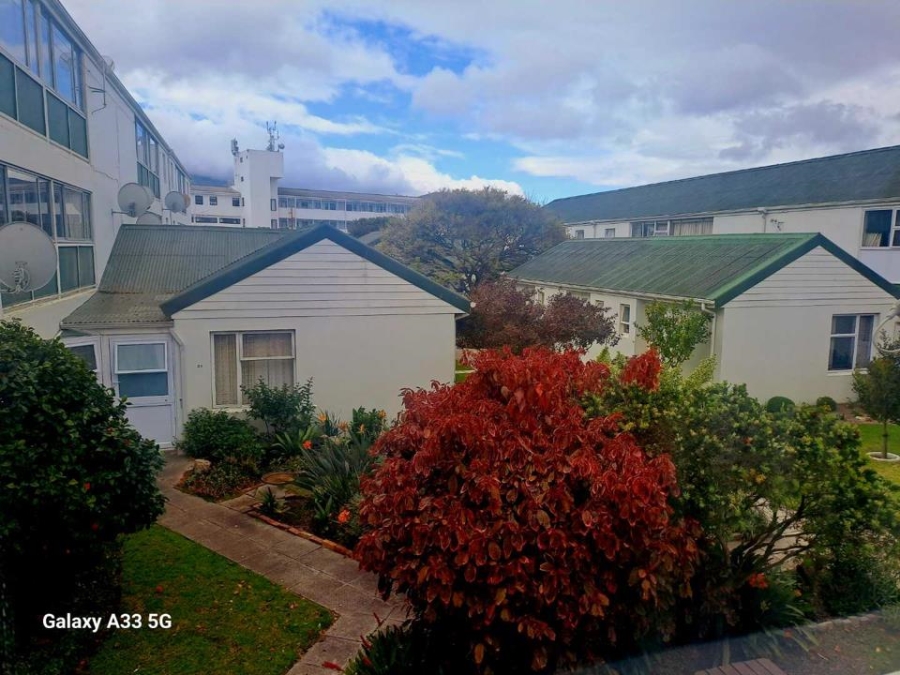 1 Bedroom Property for Sale in Westcliff Western Cape